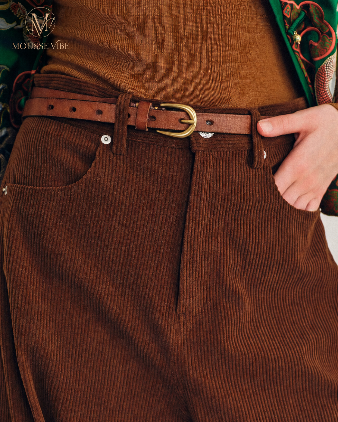 Minimalist Antique Texture Cowhide Belt – High-End Boutique