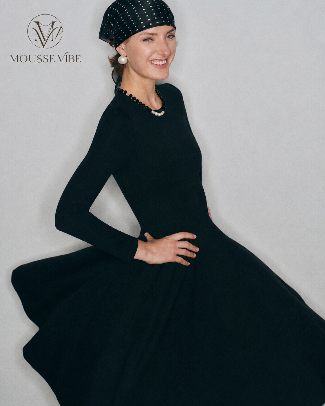 Mousse Vibe Time-Traveling "Little Black Dress" – Hepburn Slim Fit