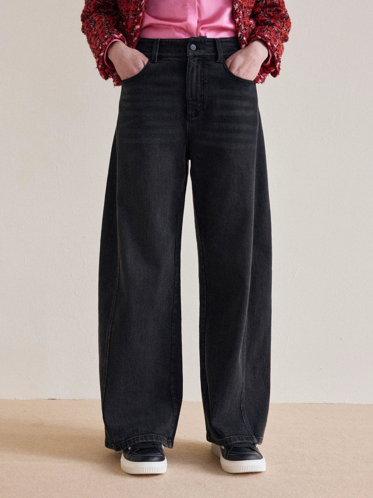 Mousse Vibe "Shen Pants Single Er" Slimming Straight-Leg Jeans