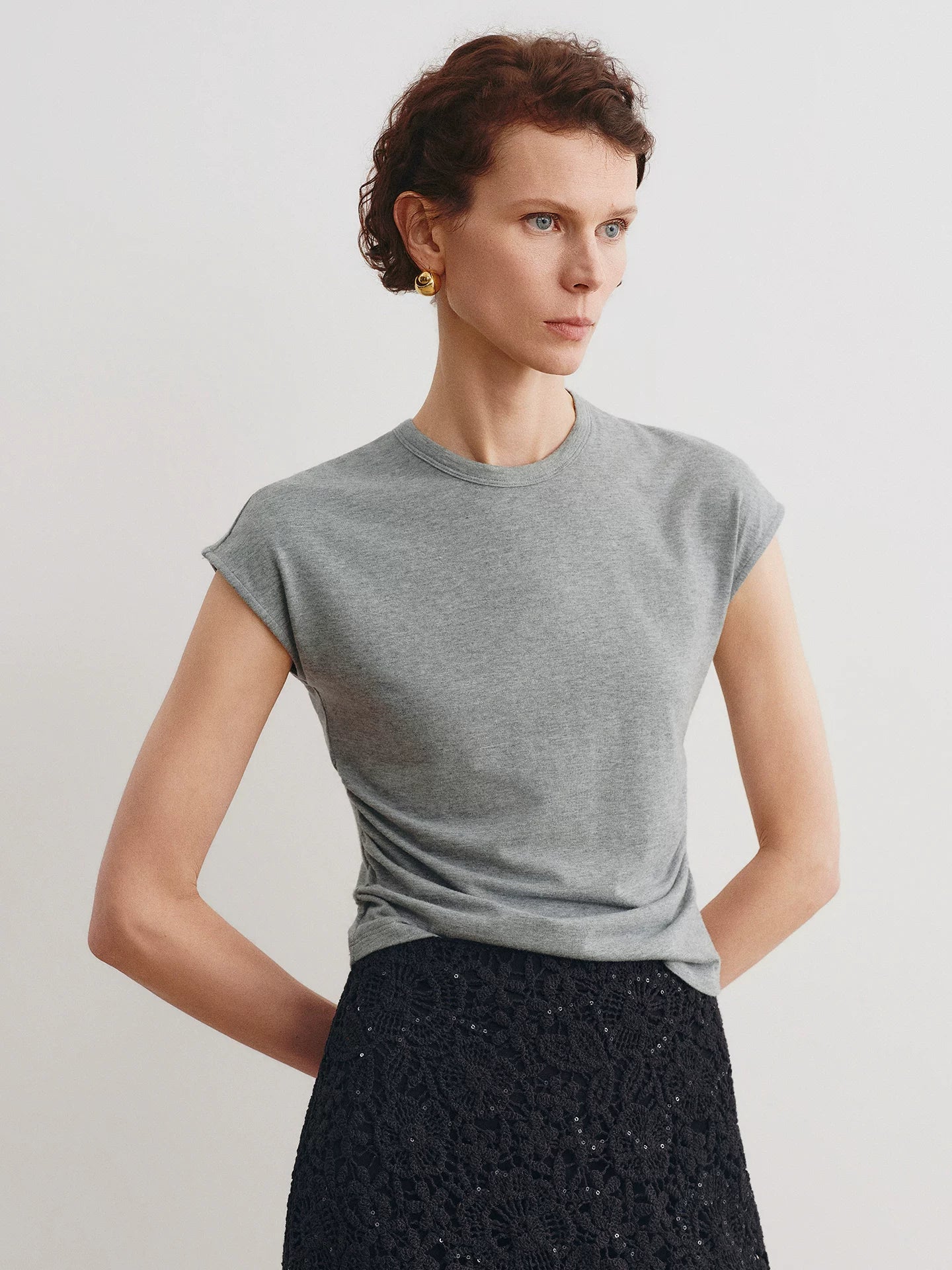 Mousse Vibe "Cloud-Like Mianmian T" Floral Pleated Top