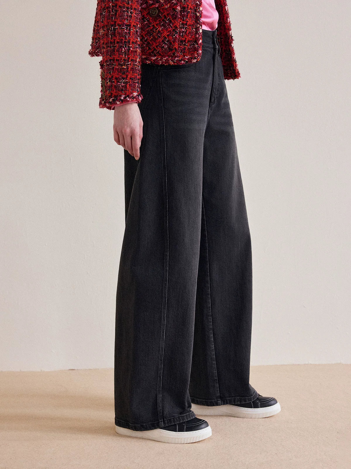 Mousse Vibe "Shen Pants Single Er" Slimming Straight-Leg Jeans